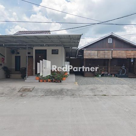 Langkar Guest House Syariah Mitra Reddoorz Samarinda Luaran gambar